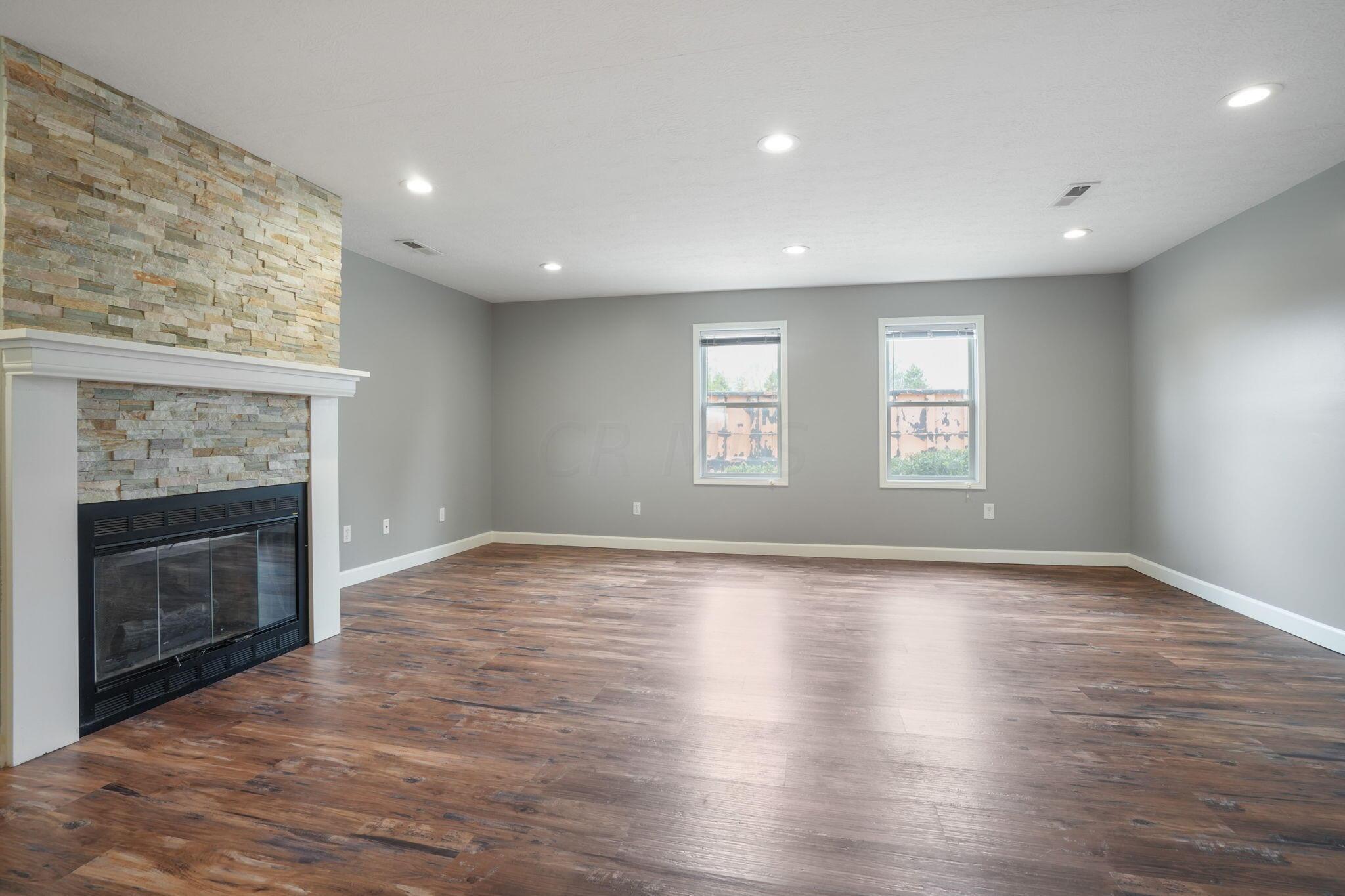5744 N Road Lewis Center, OH 43035 - Photo 20 of 41 21-web-or-mls-DSC05492