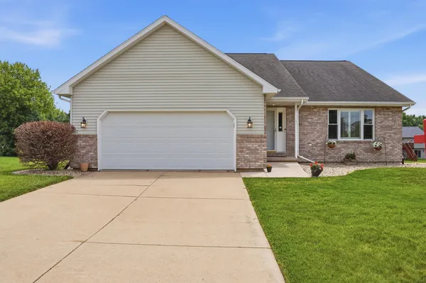 $500,000 | 4383 Van Winkle Way, DeForest, WI 53532