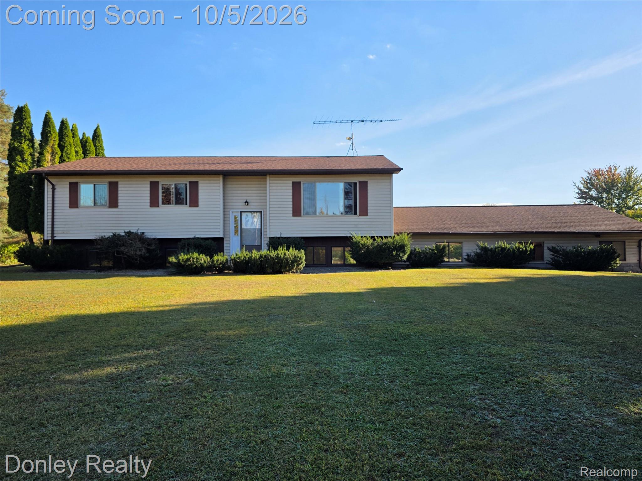 5470 West Marlette Road Clifford, MI 48727 - Photo 2 of 42 20260929_171527.jpg