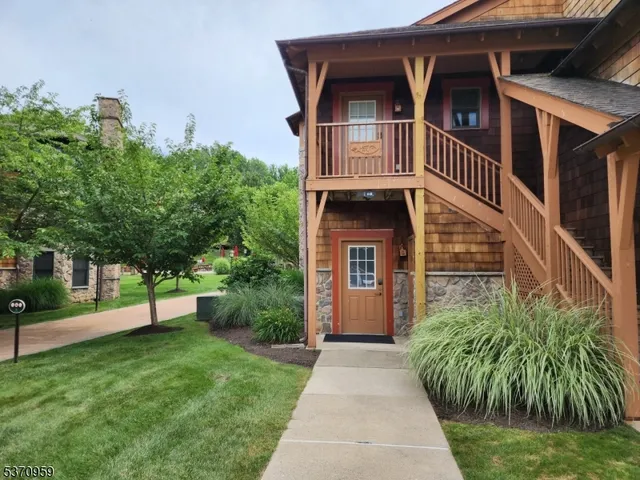 $424,900 | 4-21 Maple Crescent, Unit 11, Vernon, NJ 07462