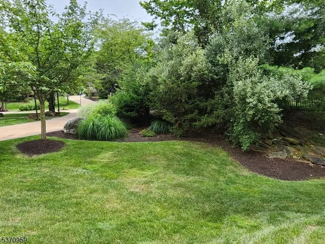 $424,900 | 4-21 Maple Crescent, Unit 11, Vernon, NJ 07462