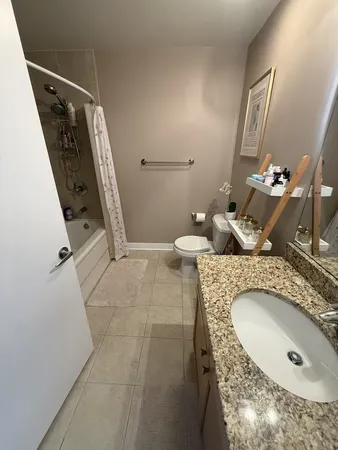 $2,100 | 320 East 21st Street, Unit 816, Chicago, IL 60616