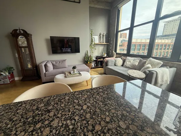 $2,100 | 320 East 21st Street, Unit 816, Chicago, IL 60616