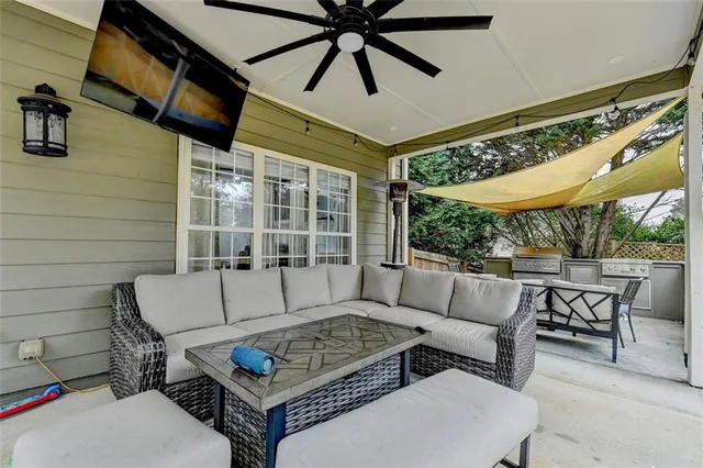 $450,000 | 3667 Nina Court Southeast, Loganville, GA 30052