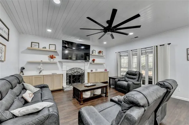 $450,000 | 3667 Nina Court Southeast, Loganville, GA 30052