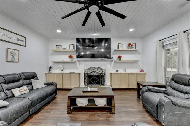 $450,000 | 3667 Nina Court Southeast, Loganville, GA 30052