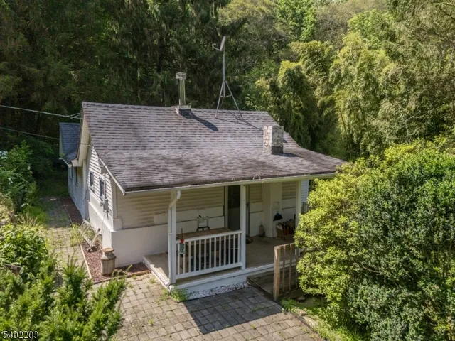 $879,000 | 20 South Polktown Road, Hampton, NJ 08827