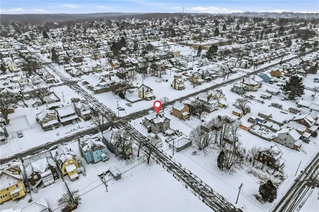 $105,000 | 362 South Oakland Avenue, Sharon, PA 16146