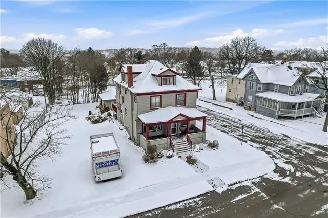 $105,000 | 362 South Oakland Avenue, Sharon, PA 16146