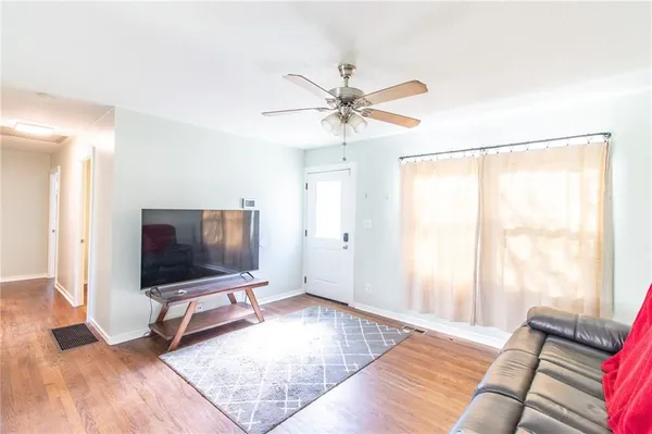 $309,000 | 1211 North Cedarcrest Drive, Independence, MO 64056