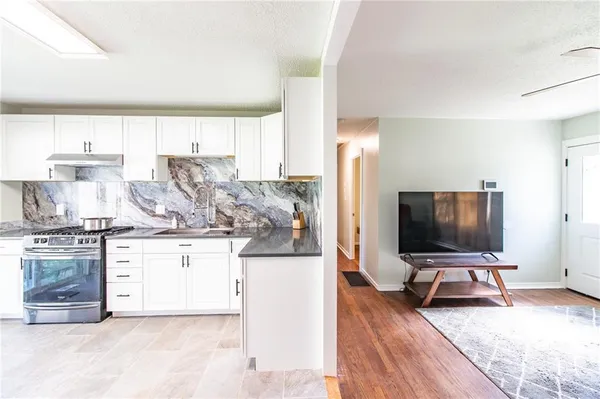 $309,000 | 1211 North Cedarcrest Drive, Independence, MO 64056