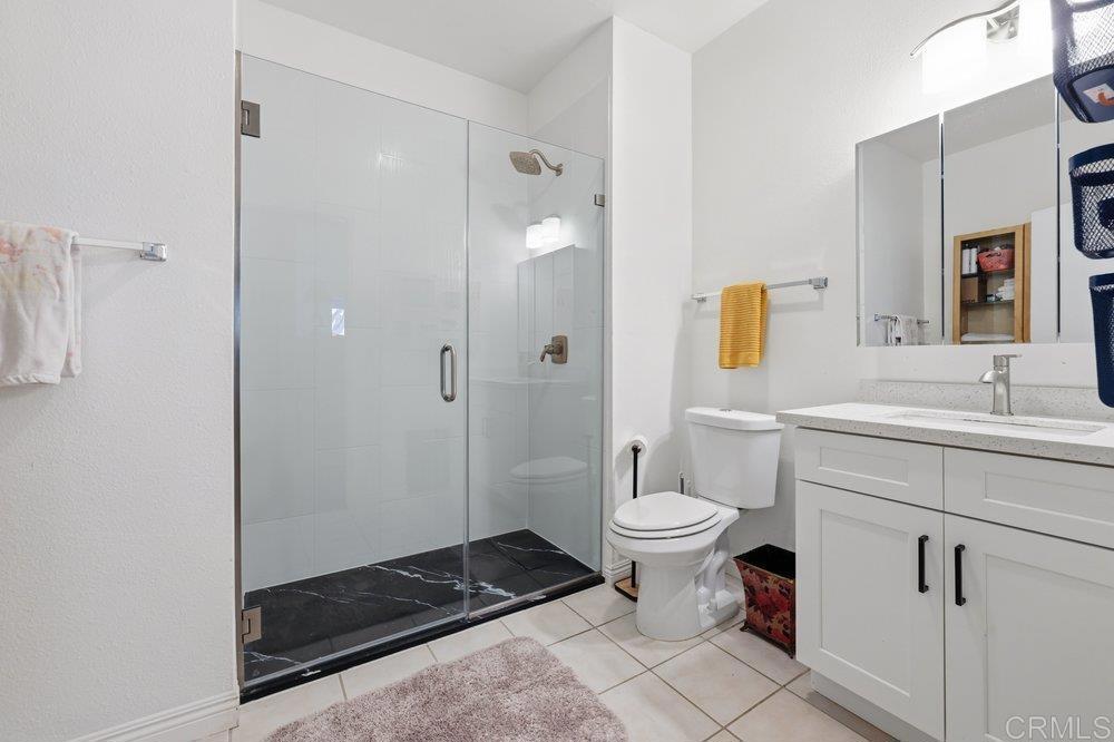 8310 Regents Road, Unit 1E San Diego, CA 92122 - Photo 4 of 31