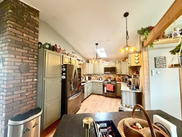 85 Jason Avenue Jefferson, NH 03583 - Photo 8 of 57