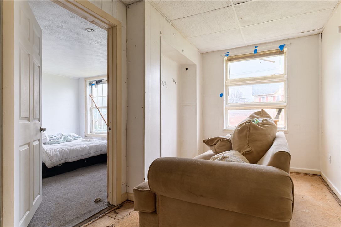598 Ridge Road, Unit 2 Webster, NY 14580 - Photo 12 of 32 Main Floor 2 bedroom Living Room