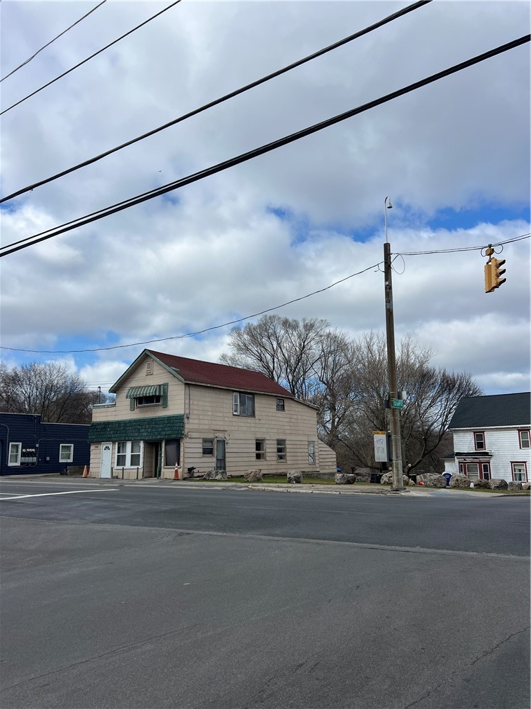 598 Ridge Road, Unit 2 Webster, NY 14580 - Photo 3 of 32