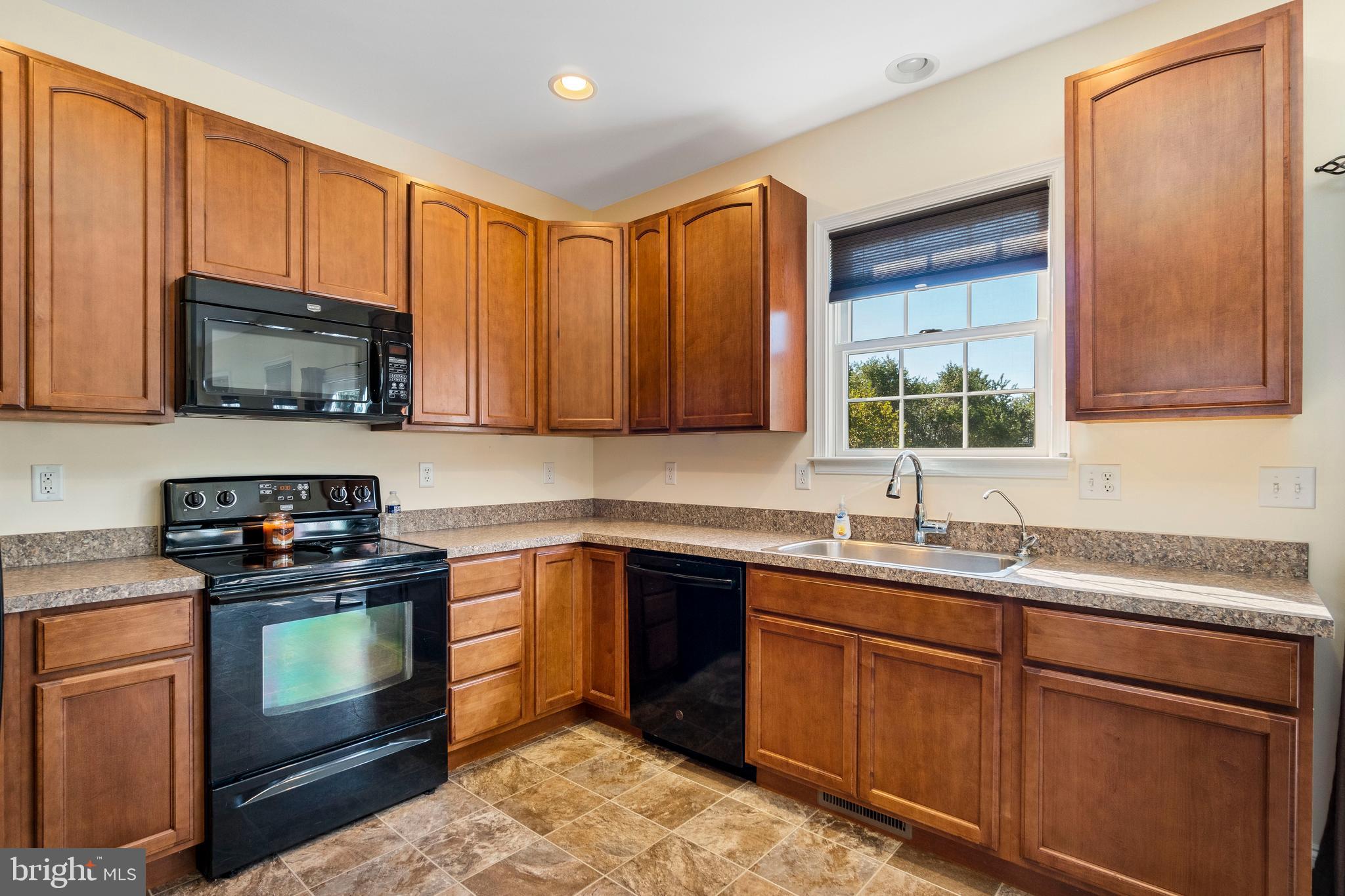 3696 Emory Church Road Street, MD 21154 - Photo 16 of 56 Built-In Microwave And Recessed Lights