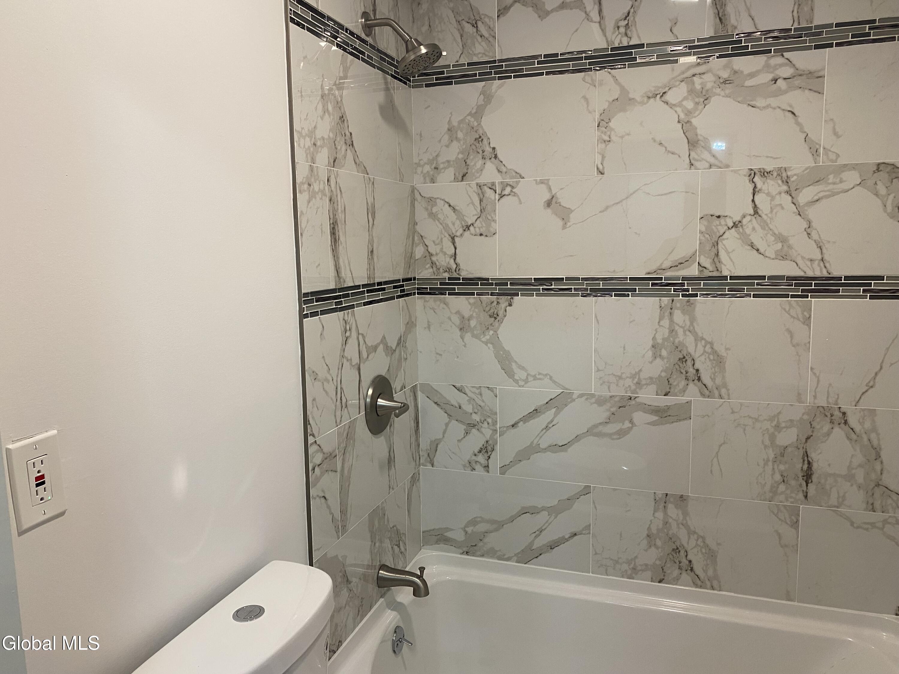 1084 Webster Street Schenectady, NY 12303 - Photo 13 of 28 IMG_3786