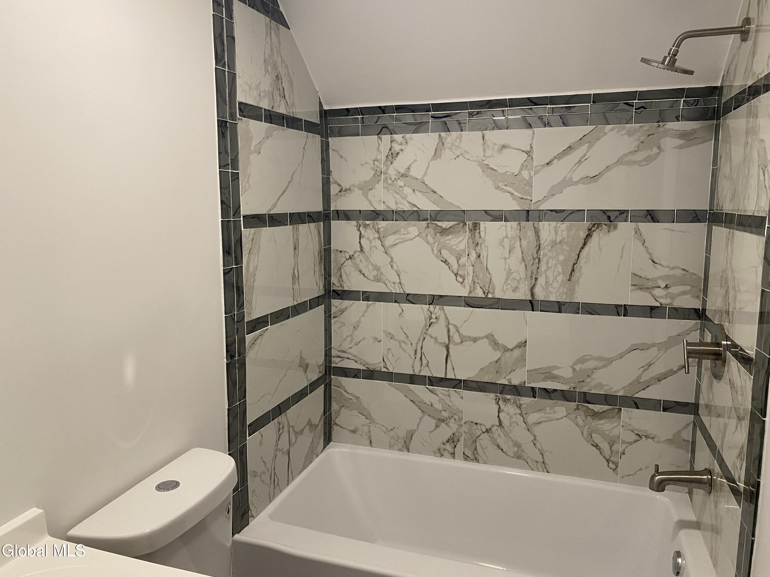 1084 Webster Street Schenectady, NY 12303 - Photo 26 of 28 IMG_3799