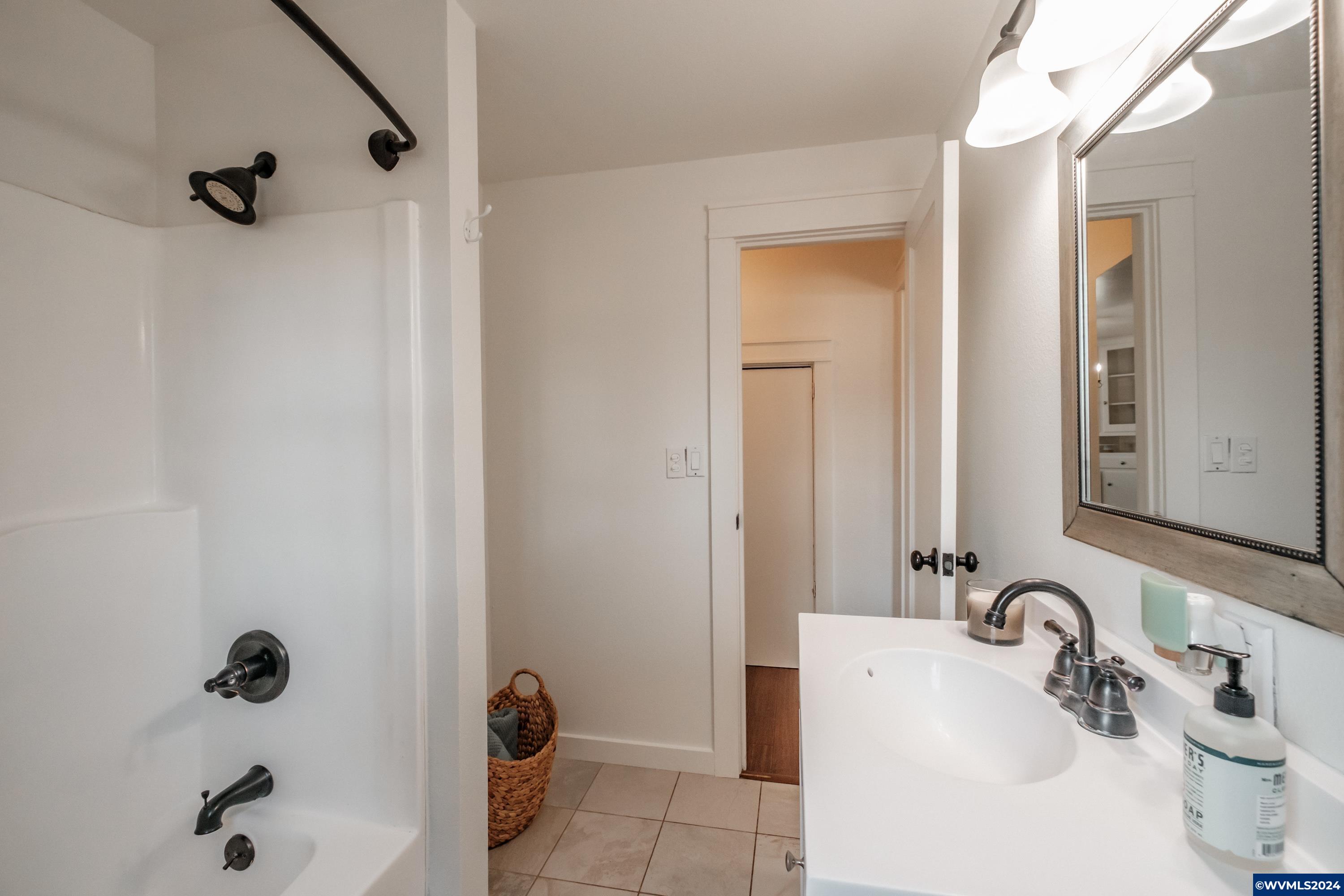 860 Hiatt Street Lebanon, OR 97355 - Photo 22 of 39 Gallery Image 22