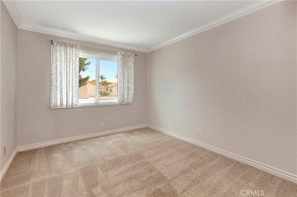 4625 Green Tree Lane Irvine, CA 92612 - Photo 15 of 29 an empty room with window