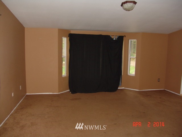 3760 Southwest Lake Helena Road Port Orchard, WA 98367 - Photo 5 of 10 Gallery Image 5