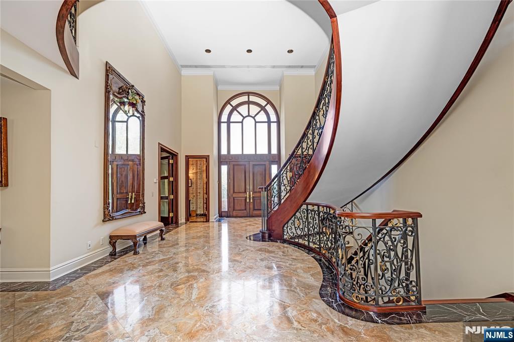 67 Adams Drive Cresskill, NJ 07626 - Photo 2 of 48