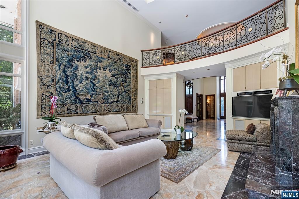 67 Adams Drive Cresskill, NJ 07626 - Photo 5 of 48