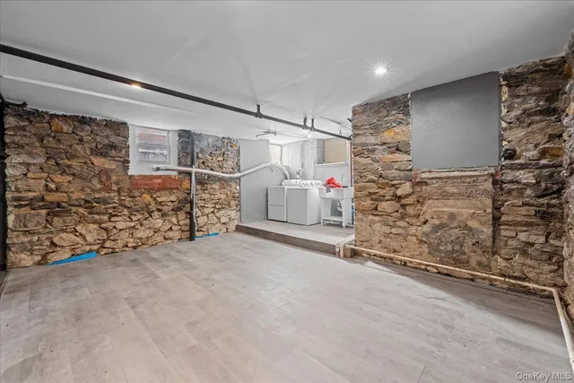 a view of a storage & utility room