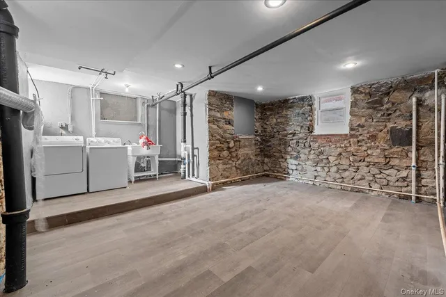 a view of a storage & utility room