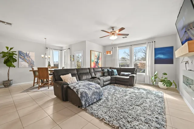 $550,000 | 13536 Larrys Lane, Manchaca, TX 78652