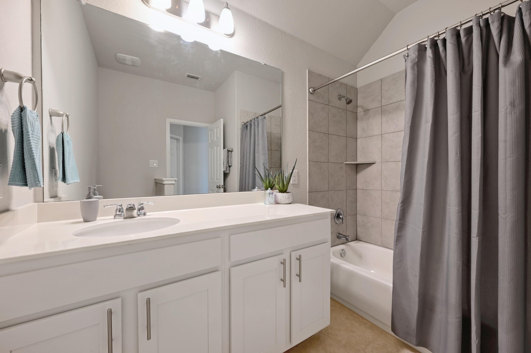 13536 Larrys Lane Manchaca, TX 78652 - Photo 26 of 37