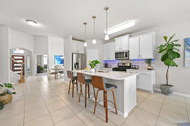 $550,000 | 13536 Larrys Lane, Manchaca, TX 78652