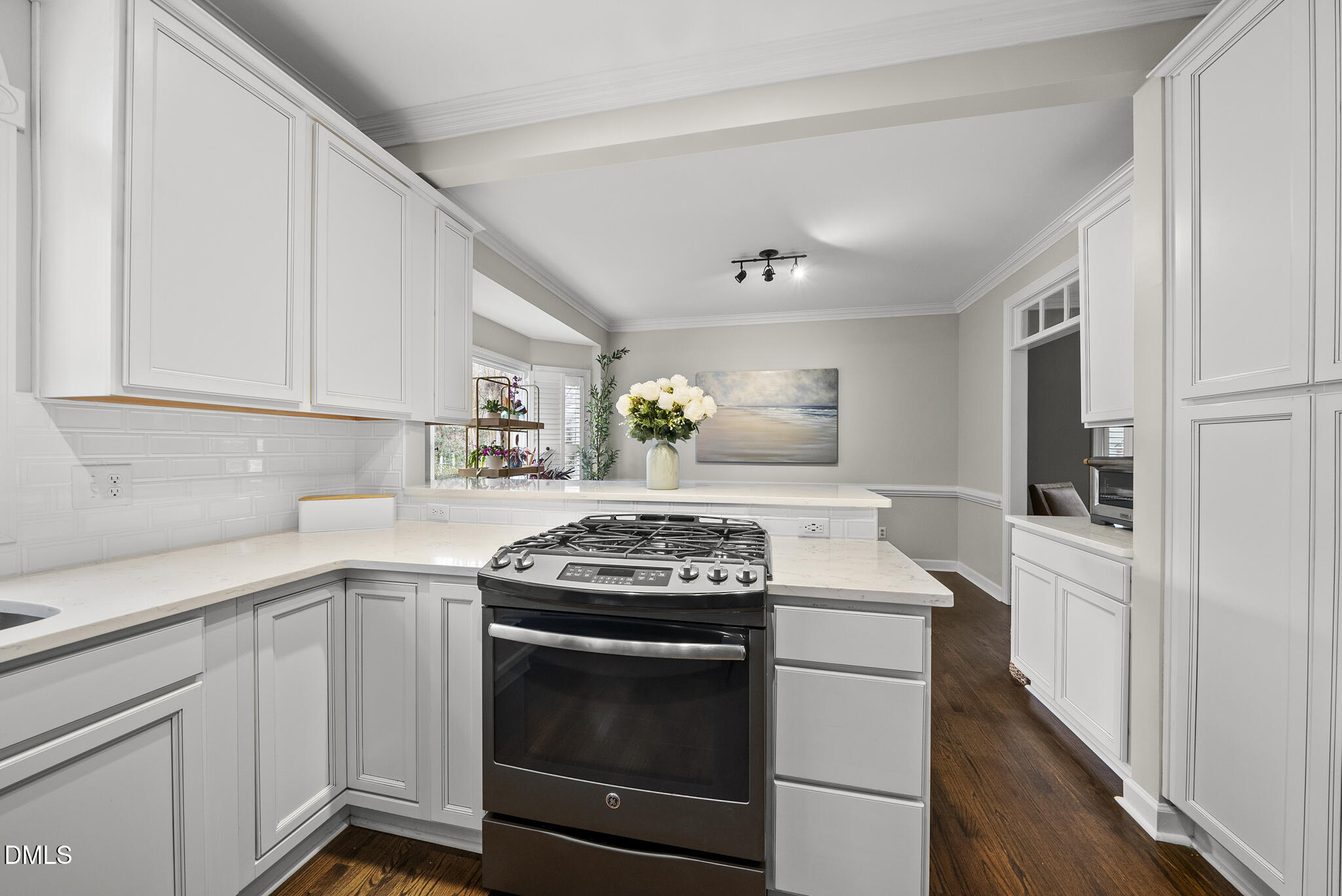 1200 Weldon Place Raleigh, NC 27608 - Photo 11 of 33 DSC05578