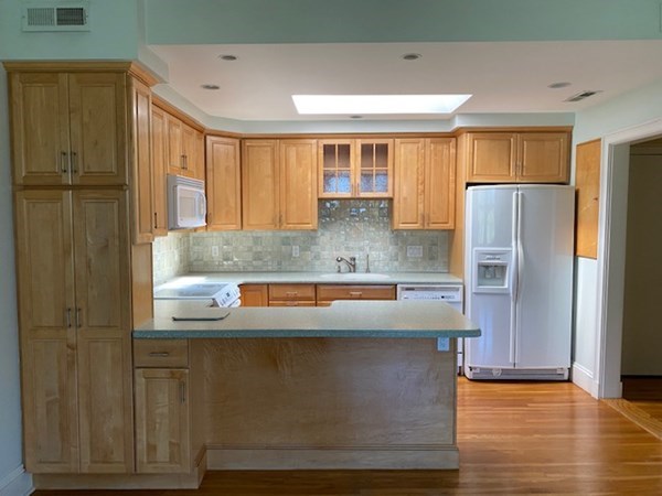 30 Dean Road, Unit D3 Brookline, MA 02445 - Photo 11 of 33