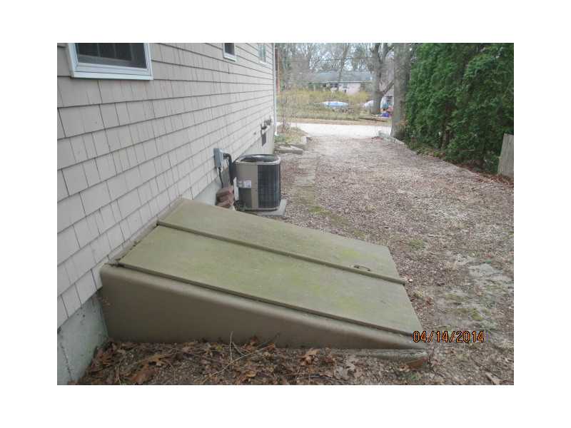 4 Columbia Road Narragansett, RI 02874 - Photo 5 of 13 Exterior Back.