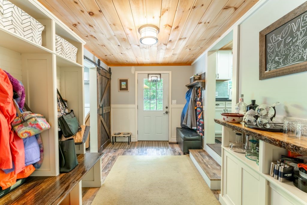 25 Hickory Lane Westerly, RI 02891 - Photo 11 of 32