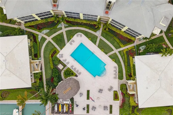 $899,900 | 2850 Gulf Shore Boulevard North, Unit 106, Naples, FL 34103