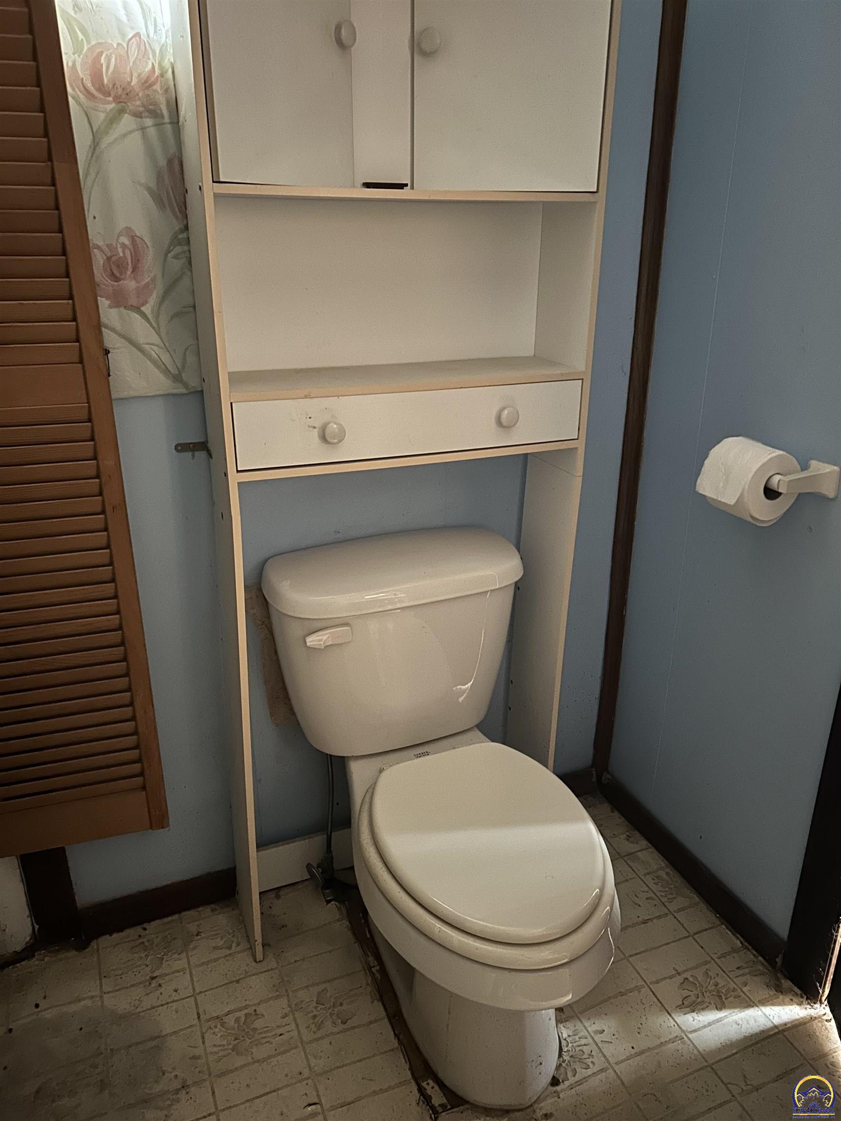 202 Southeast Klein Street Topeka, KS 66607 - Photo 10 of 10