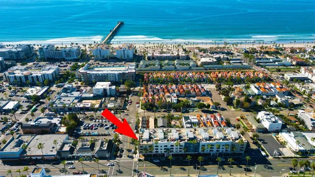 $1,230,000 | 401 North Coast Highway, Unit 301, Oceanside, CA 92054