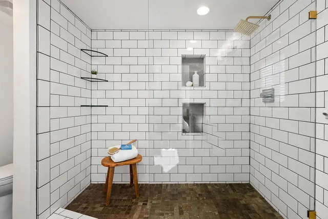 $1,230,000 | 401 North Coast Highway, Unit 301, Oceanside, CA 92054