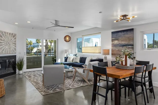 $1,230,000 | 401 North Coast Highway, Unit 301, Oceanside, CA 92054