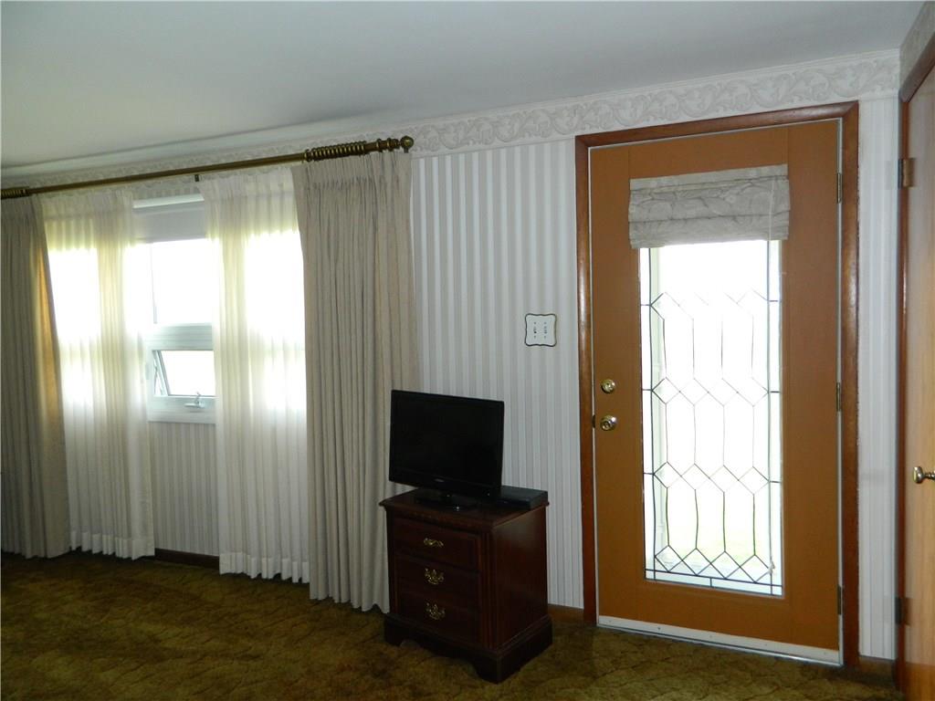 730 North Pike Road Cabot, PA 16023 - Photo 8 of 21