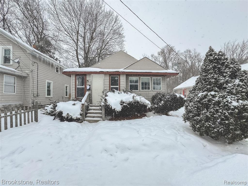 202 West Rundell Street Pontiac, MI 48342 - Photo 2 of 27