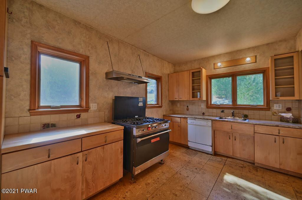 658 River Road Milanville, PA 18443 - Photo 19 of 74