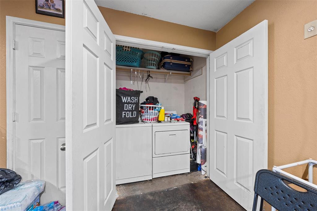 1012 Hatton Street Waco, TX 76704 - Photo 11 of 13 a utility room with dryer and washer