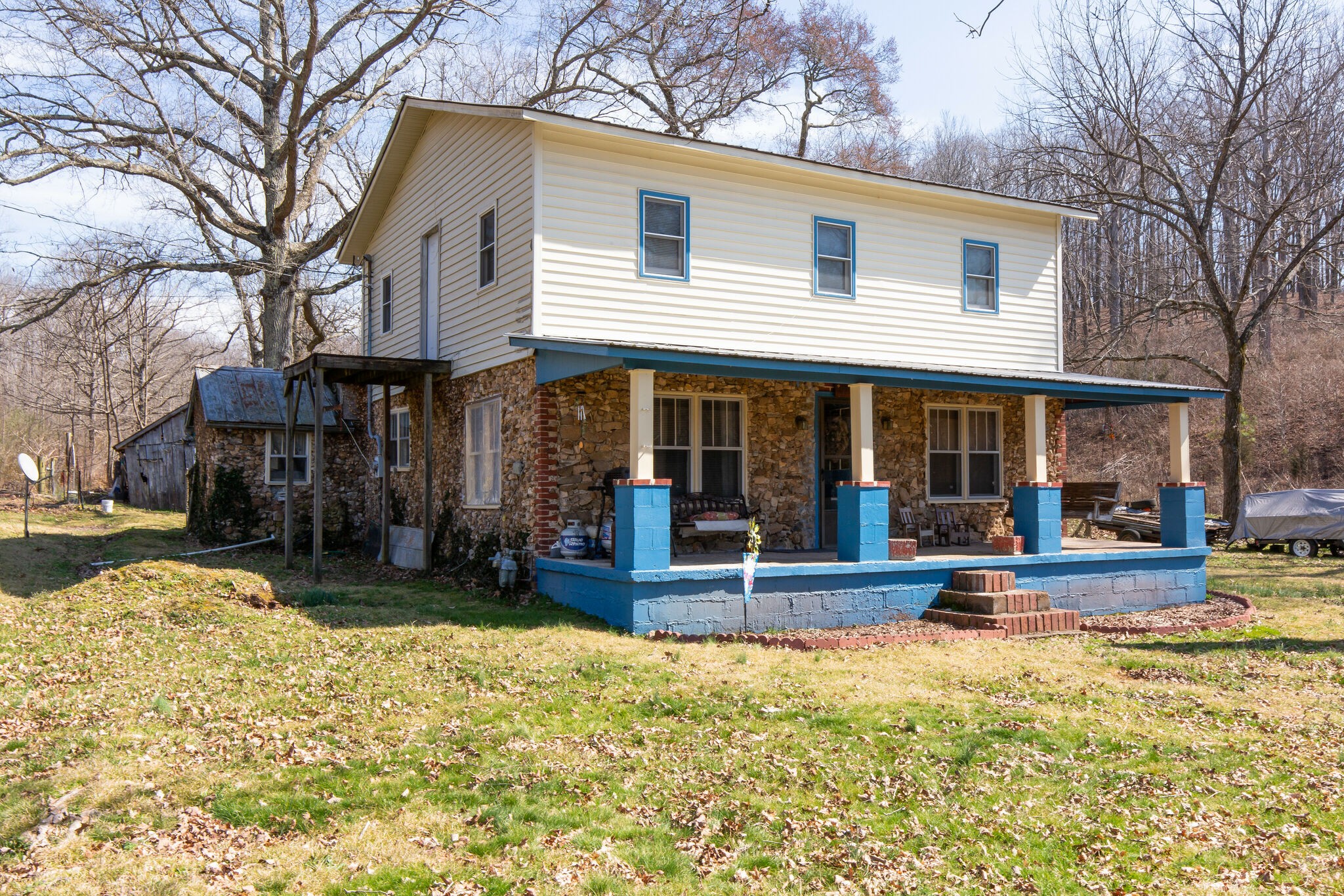 1422 Hemby Branch Road Waverly, TN 37185 - Photo 1 of 40 Gallery Image 1