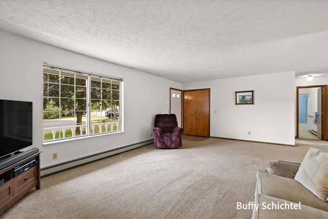 $325,000 | 211 York View Place Northwest, Comstock Park, MI 49321