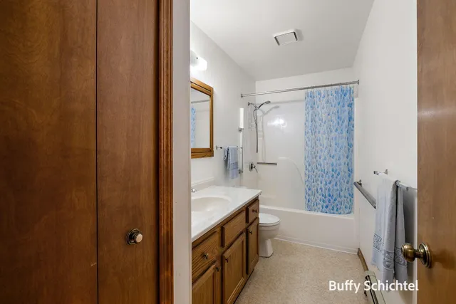 $325,000 | 211 York View Place Northwest, Comstock Park, MI 49321