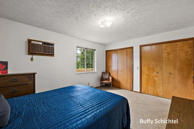 $325,000 | 211 York View Place Northwest, Comstock Park, MI 49321