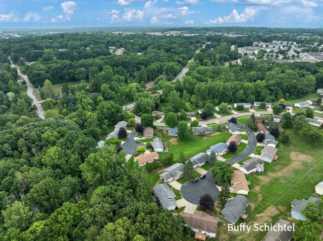 $325,000 | 211 York View Place Northwest, Comstock Park, MI 49321